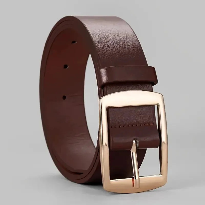 Cinto masculino de couro sintético PU premium com fivela de pino em liga metálica disponível em acabamento prata polida e preto fosco, largura de 3 cm, costura dupla reforçada na base da fivela, passador integrado, disponível em preto e marrom nos comprimentos 107 cm, 117 cm e 127 cm, para uso casual e social. [WEBP]